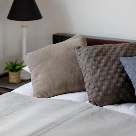 Cozy With Parking Near Babice Airport By Renters Apartment