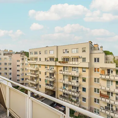 Apartment Cozy With Parking Near Babice Airport By Renters